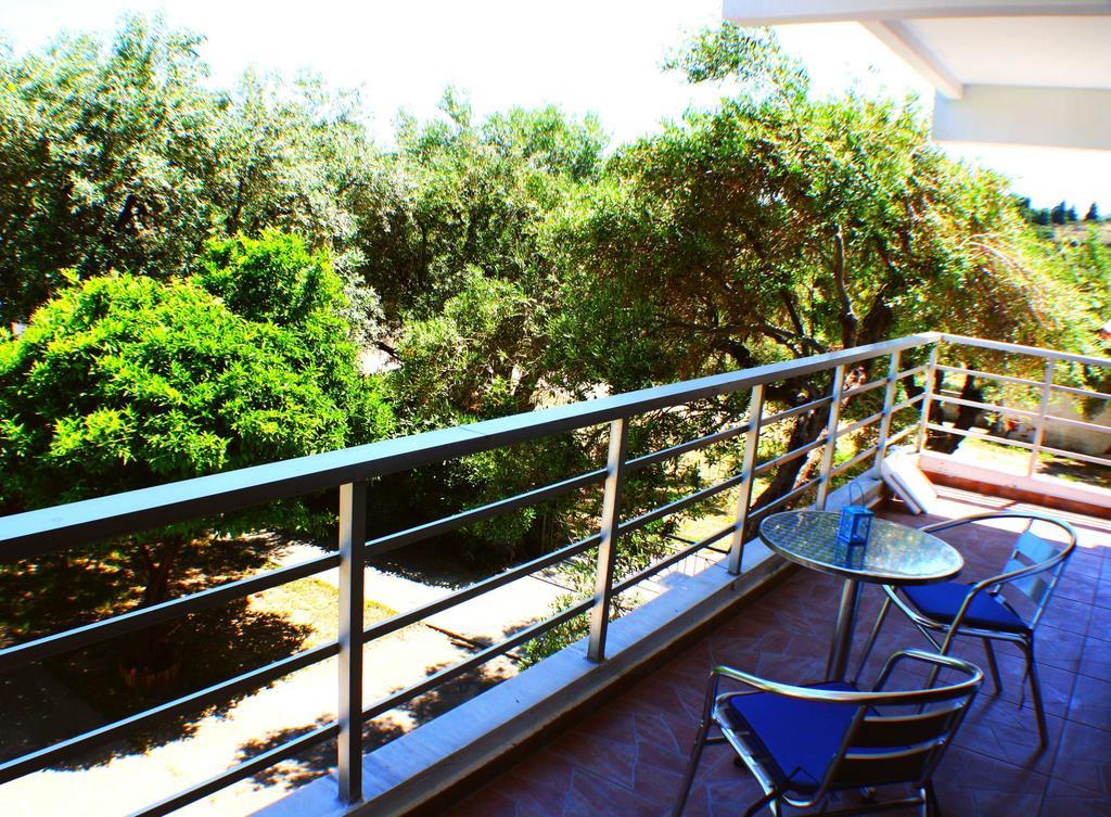 Salonikiou Beach Apartments Akti Salonikiou Zimmer foto