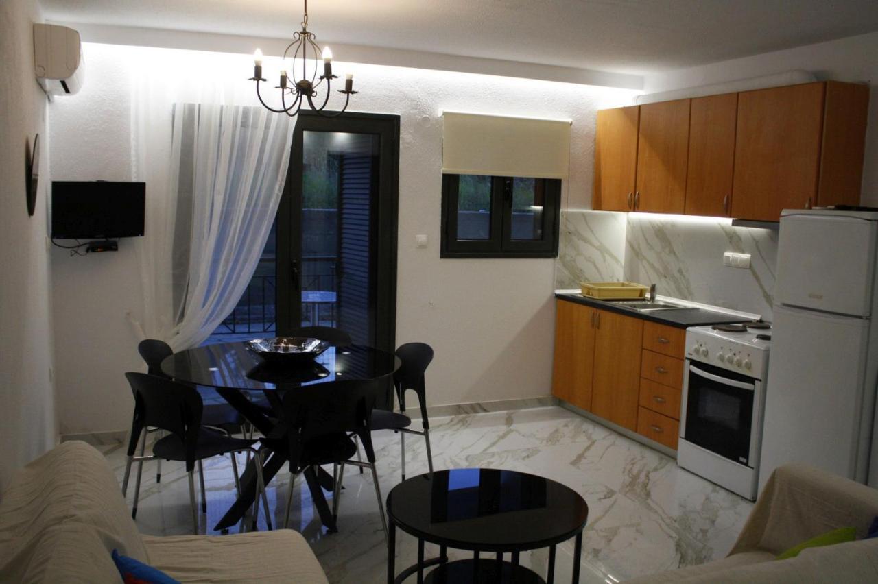 Salonikiou Beach Apartments Akti Salonikiou Exterior foto